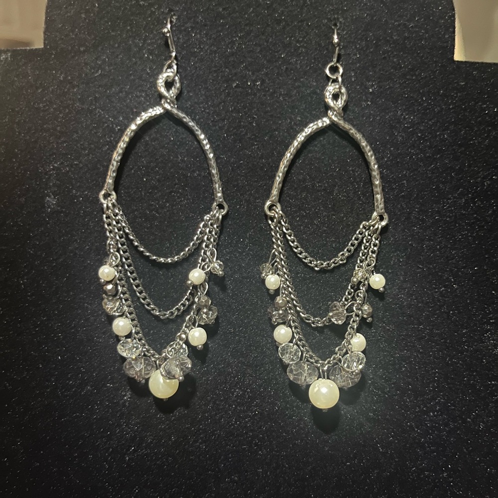 Dangle earrings